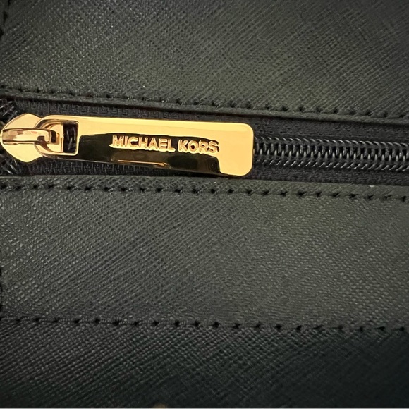 MICHAEL KORS Navy Blue Leather Jet Set Travel Gold-Tone Hardware Tote Handbag - Picture 10 of 16